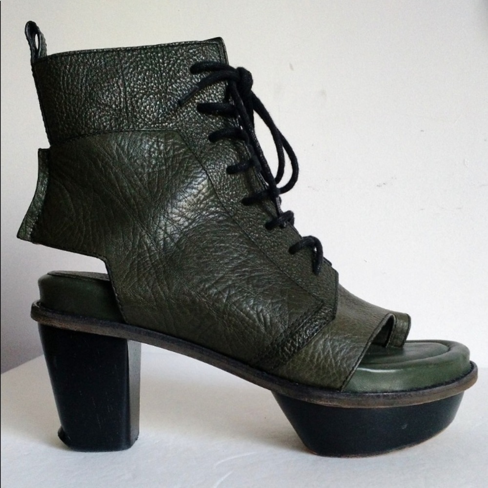 ALEXANDER WANG sz 37 AARON Olive green pebble leather open toe lace-up boots